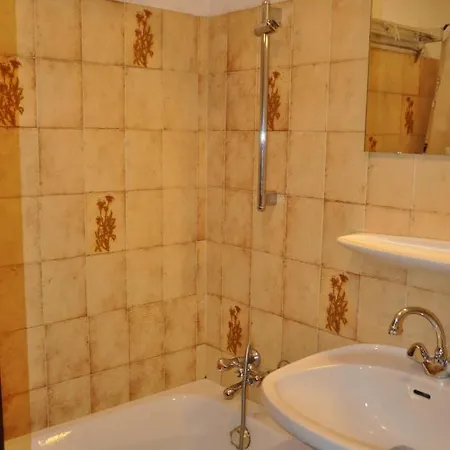 Triolet 5 Apartment *